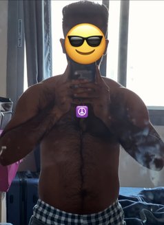 Captaincook - Male escort in Dubai Photo 4 of 4