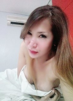 Alluring TSKathy want to pound - Acompañantes transexual in Makati City Photo 4 of 9