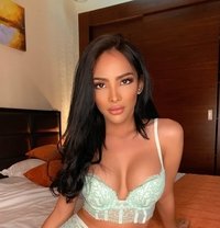 FILIPINA BOMBSHELL CARASINS - Acompañantes transexual in Dubai