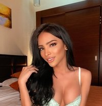 FILIPINA BOMBSHELL CARASINS - Acompañantes transexual in Dubai