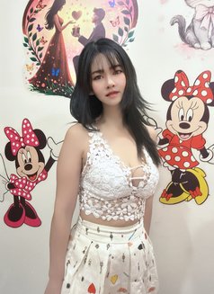 Carina - escort in Gurgaon Photo 13 of 15