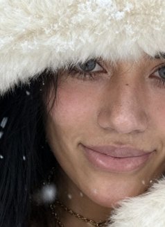 Carina - Transsexual escort in Phuket Photo 25 of 25