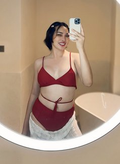 Carisa - Transsexual escort in Jeddah Photo 1 of 9