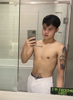 Carl 🇵🇭 - Male escort in Bangkok Photo 5 of 6