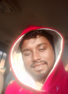 Carl - Male escort in Kolkata Photo 4 of 4