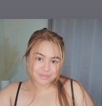 Carla - escort in Manila