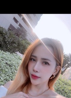 Carla - escort in Manila Photo 6 of 6