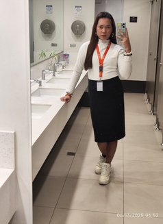 Carla Jane - Transsexual escort in Manila Photo 6 of 8
