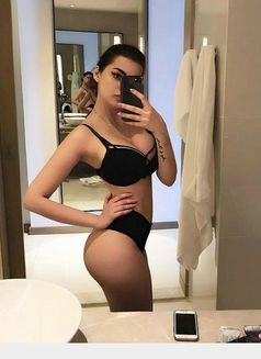 Carla Sexy Colombian - escort in Dubai Photo 1 of 6