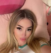 Carli - escort in Cairo