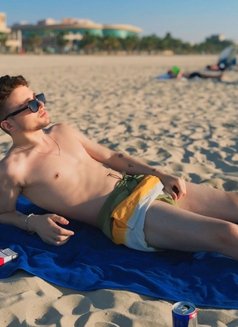 Carlo - Male escort in Beirut Photo 1 of 7