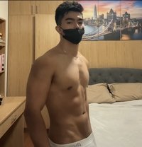 Carlo Xl - Male escort in Manila