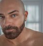 Carlos Tantra - masseur in Barcelona Photo 1 of 3