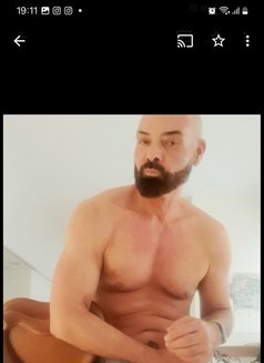 Carlos Tantra - masseur in Barcelona Photo 3 of 3