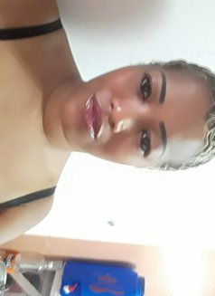 Carmela available now - escort in Makati City Photo 11 of 16