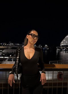 Carmelite - escort in Dubai Photo 2 of 24