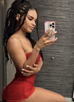 Carmen - escort in Abu Dhabi Photo 20 of 24