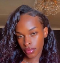 Carmilla - Transsexual escort in Nairobi