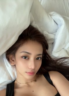 Carms - escort in Taipei Photo 4 of 5