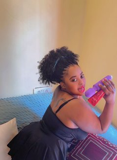 Caro - escort in Hyderabad Photo 3 of 4