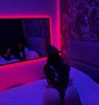 Thailand Top and Bottom - Acompañantes transexual in Kuwait Photo 1 of 2