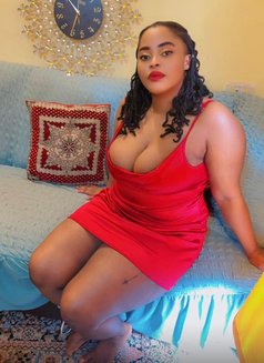 Caro - escort in Hyderabad Photo 7 of 7
