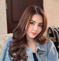 Caroline avalible - escort in Jakarta