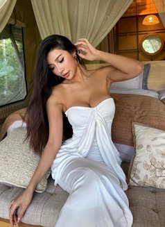 Carol Kanaya Malaysian - escort in Bali Photo 13 of 16