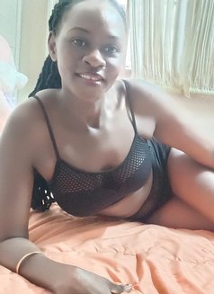 Carol - escort in Bangkok Photo 7 of 8