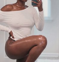 Carol - escort in London