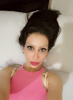 Carol - escort in Beirut Photo 1 of 8