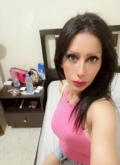 Carol - escort in Beirut Photo 2 of 8