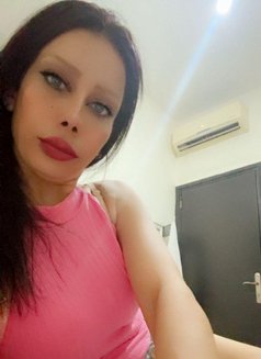 Carol - escort in Beirut Photo 5 of 8