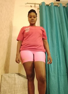 Carol - puta in Noida Photo 2 of 3