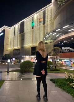 Carol - escort in New Delhi Photo 6 of 9