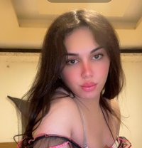 Carolina - Transsexual escort in Amman