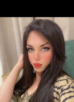 Carolina - Transsexual escort in Amman Photo 9 of 9
