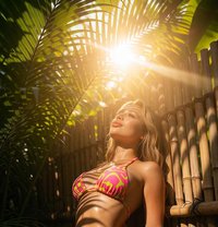 Carolina - escort in Maldives