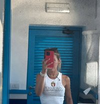 Carolina - puta in Lisbon
