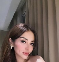 CAROLINE Arrived BALI - escort in Bali