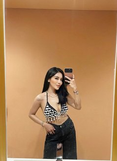 CAROLINE Arrived BALI - escort in Bali Photo 5 of 12