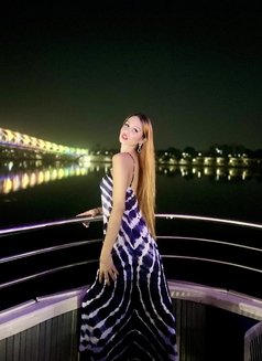 Caroline Behrs/cam girl‍♀️ - Transsexual escort in New Delhi Photo 26 of 30