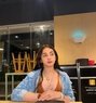 Caroline - escort in Makati City Photo 3 of 7