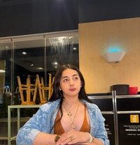 Caroline - puta in Manila