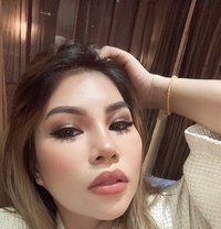 Caroline - escort in Singapore