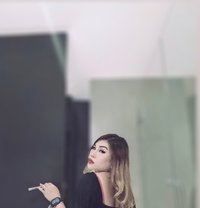 Caroline - escort in Singapore