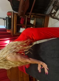 Caroline Woods - masseuse in Johannesburg Photo 5 of 7