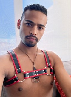 Carson James McCallister - Acompañantes masculino in Cape Town Photo 13 of 16