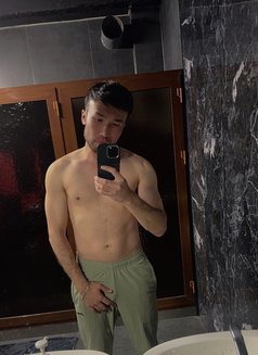 Carter - Male escort in Tashkent Photo 5 of 7