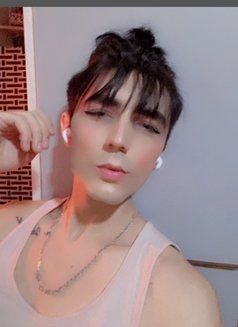 ReyhanBigdick69 - Acompañantes transexual in Dubai Photo 3 of 5